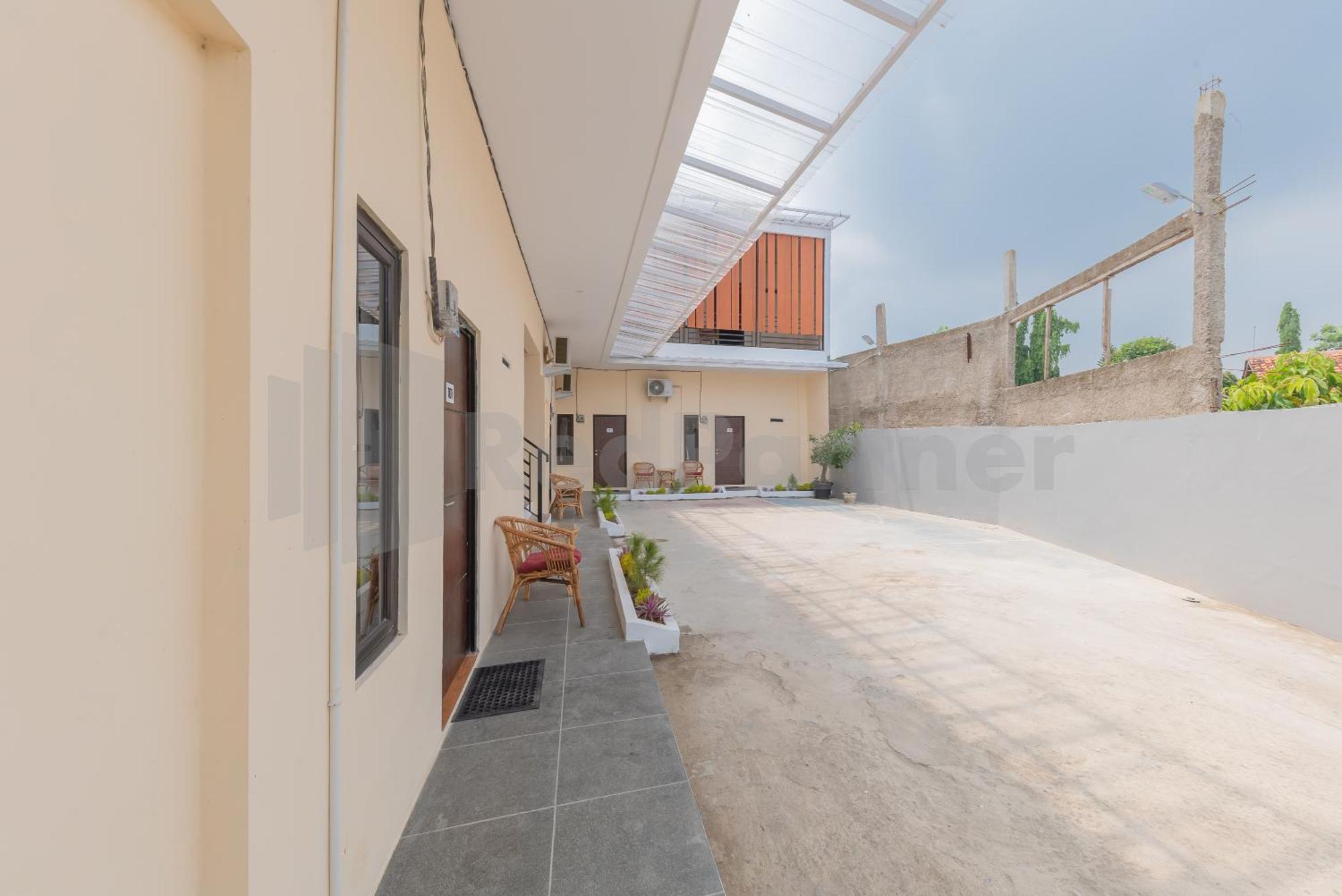 Rumah Panda Guesthouse Redpartner Tangkil  Buitenkant foto