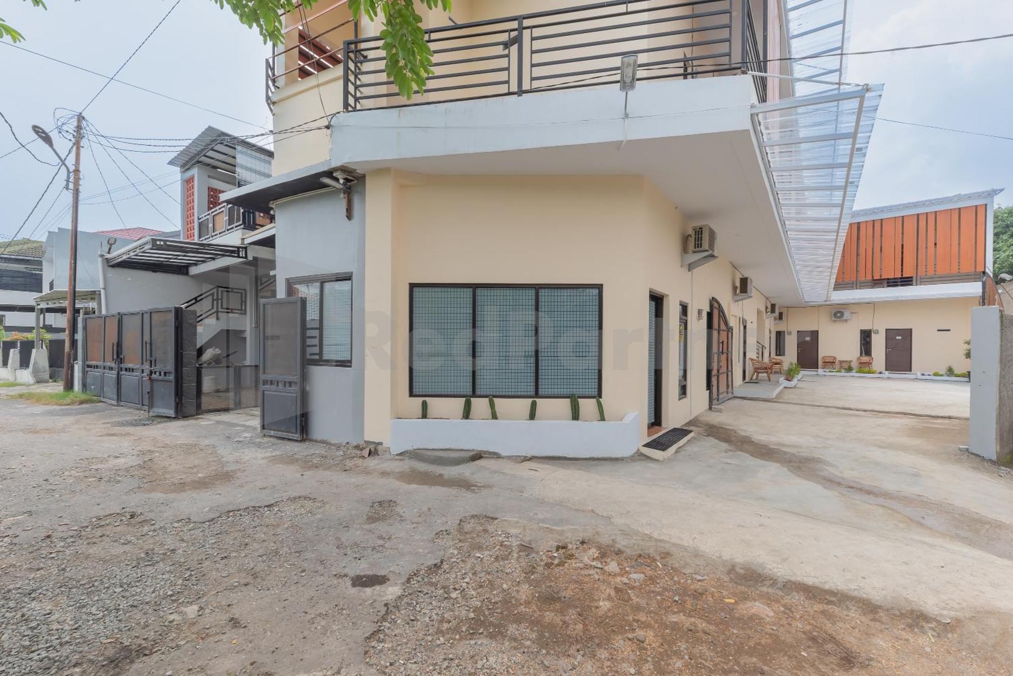 Rumah Panda Guesthouse Redpartner Tangkil  Buitenkant foto